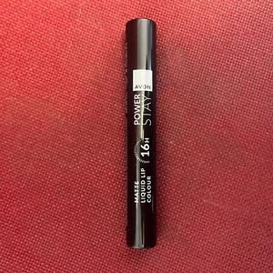 Avon Power Stay 16 hour Matte Lip Colour - BNIP - Picture 1 of 6