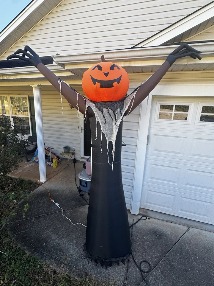 Target Airblown Pumpkin Scarecrow 8ft Inflatable Halloween Decor Gemmy 2016 BOX - Image 1 of 4
