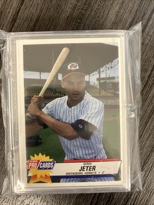 Derek Jeter 1993 Greensboro Hornets Team Set By Pro-Card/Fleer Mint Foto 1 de 2