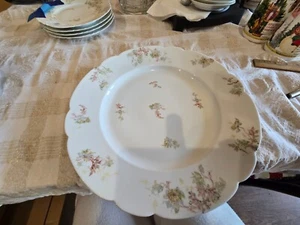 HAVILAND LIMOGES FRANKREICH RUNDE PLATTE FLORAL GEWELLTER RAND 12,5" DURCHMESSER - Bild 1 von 4