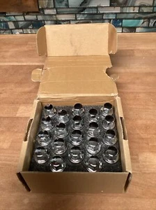 Lot of 20 -  12x1.25 Dynofit Wheel Lug Bolts 7B026C, ET 28mm Shank 19mm Hex 2.45 - Picture 1 of 6