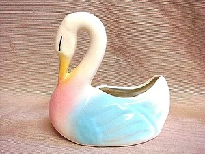 Vintage BLUE & PINK & WHITE Art Pottery SWAN PLANTER - Small & Pretty - Picture 1 of 11