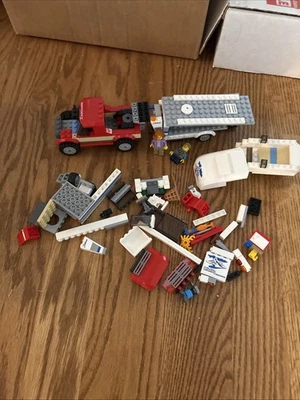 Lego Pickup And RV Camper Caravan City 60182 No Box No Instructions  - Image 1 of 4