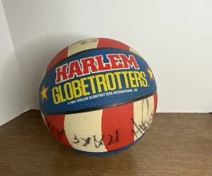 Harlem Globe Trotters Player Autographed 1994 Basketball Full Size Ball Signed - Picture 1 of 7