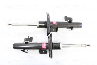 Amortiguadores delanteros izquierdo y derecho KYB para Land Rover Discovery Sport 17-18 Foto 1 de 2