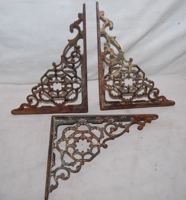 Antiguo Juego de 3 Soportes de Estante de Hierro Victoriano Ornamentado a Juego 8" X 6" Foto 1 de 2