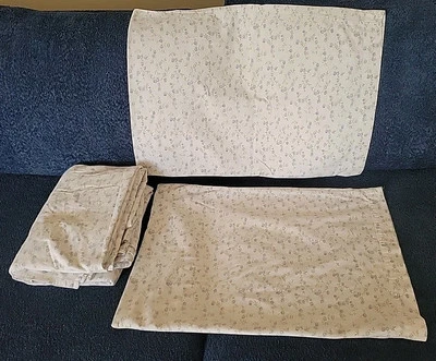 Laura Ashley 3 Piezas 100% Algodón Franela Queen Sábana Plana 2 Fundas de Almohada Floral VER Foto 1 de 4