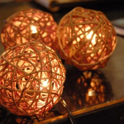 Natural Wicker Cane Rattan 5cm Ball 2m String Light Balconey Party BATTERY POWER - Image 1 of 4