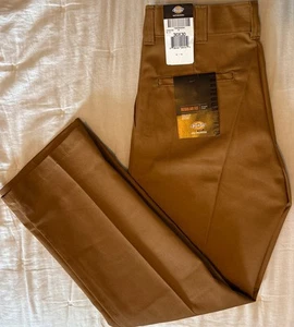 Pantaloni chino uomo 28x30 Dickies skateboard nuovi con etichette marrone cachi vestibilità regolare nuovi - Foto 1 di 9