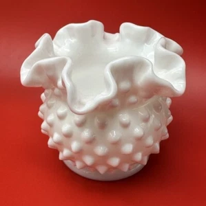 Adorable White Milk Glass Hub Nail Mini Vase 3 Inches - Picture 1 of 3