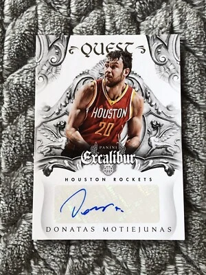 2014-15 Panini Excalibur Quest Signatures #6 Donatas Motiejunas Auto A04 - Image 1 of 2