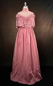 Beautiful Vintage 1970s Pink Lace & Taffeta Prom, Formal Dress Sz 12 - Picture 1 of 7