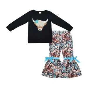 Western Cowgirls New Boutique Outfit Highland Cow Black Top Bell Bottom Set - Picture 1 of 3