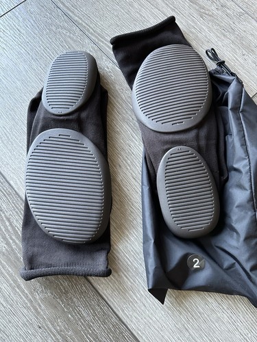 Yeezy Pod Nero YZYPODBLK Taglia 2 YEEZY PODS TAGLIA 2 (US MENS 8 11)