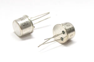 2x Vintage Silicon PNP-Transistor Siemens Typ BSV17-6, 80 V / 1 A / 0.8 W, NOS - Picture 1 of 4