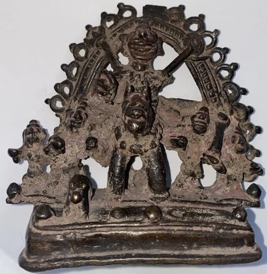 Antiguo santuario votivo de bronce tribal Bastar Dhokra, India, c. 1900 Foto 1 de 4
