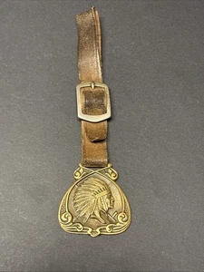 Reloj de vestir vintage raro Indian Chief nativo americano TOTE Head llavero - Imagen 1 de 8