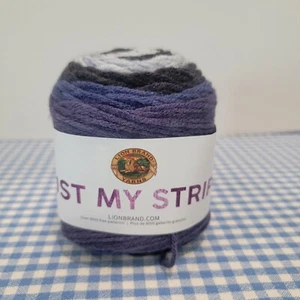 Just My Stripe Lion Brand Garn Wilde Blaubeere - 3oz. 100% Acryl Lot#7588 - Bild 1 von 6