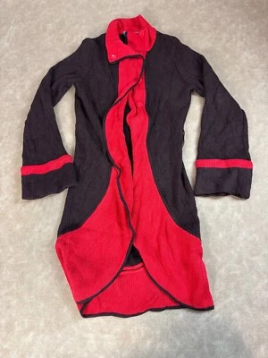 Suéter cárdigan tejido largo con volantes Alice + Olivia para mujer negro rojo mezcla de lana Foto 1 de 4