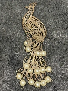 Broche prendedor antiguo victoriano de plata esterlina filigrana y perla natural de pavo real - Imagen 1 de 6