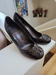 Zapatos de tacón de cuña para mujer Tory Burch marrón Reva Sophie charol Corco talla 8,5 - Imagen 1 de 10