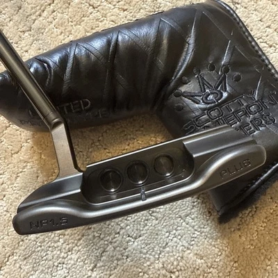 Scotty Cameron Holiday H22 2022 Putter RH 34.5” - Image 1 of 4