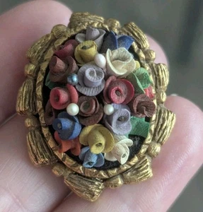 Vtg Floral Bouquet Cluster Sweater Pin Flower Arrangement Garden Art Brooch - Picture 1 of 12