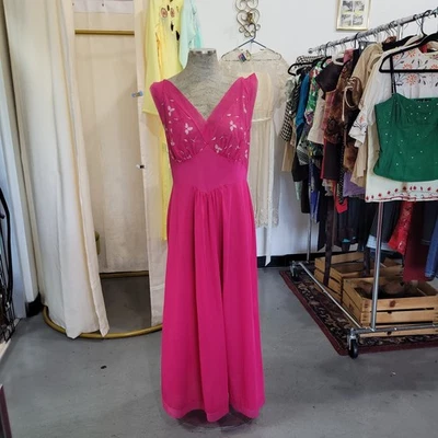 Sexy Vestido Sin Mangas Rosa Vintage Años 70 Vestido de Noche Lencería con Corpiño Bordado Foto 1 de 4