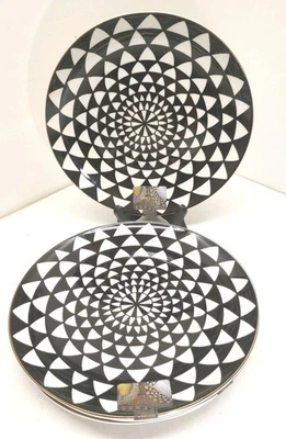 Nuevos platos de cena de gres medallón blanco y negro de tomillo y mesa de 4 piezas Foto 1 de 4