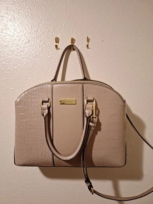 Bolso de mano Anne Klein marrón Foto 1 de 4