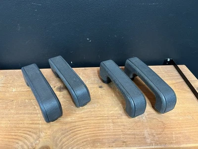 Juego de manijas de puerta Alfa Romeo Milano  Foto 1 de 4