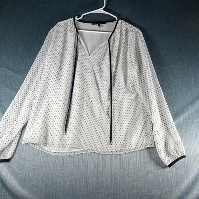 Женская блуза White House Black Market размер L белая в горошек с v-образным вырезом полиэстер - Изображение 1 из 4