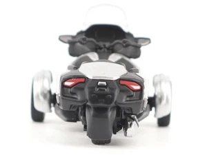 Can-Am Spyder RT 3-Wheel Motorcycle with Driver Figure 1/32 - Picture 1 of 5