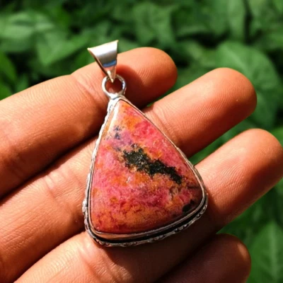 Colgante de piedras preciosas de rodonita natural enchapado en plata de ley 925 joyería 1,75" pulgadas Foto 1 de 4