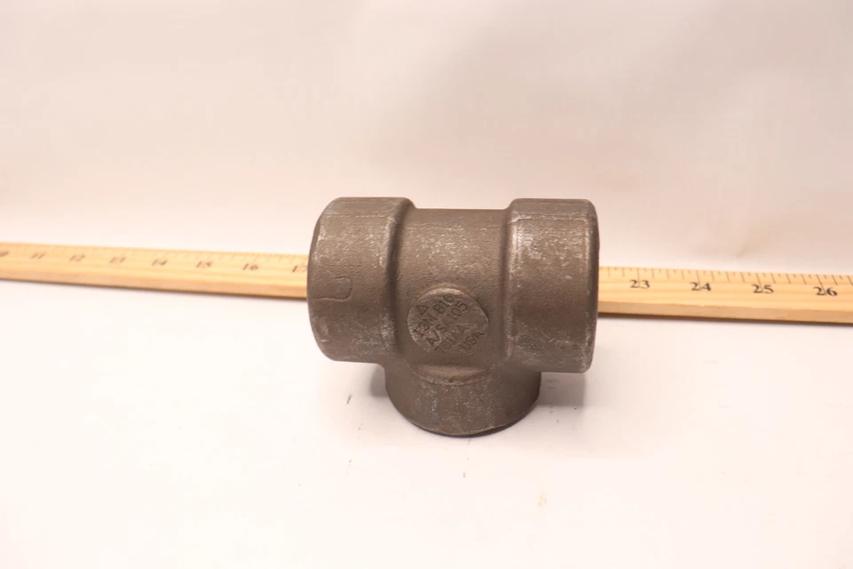 Tee Black Forged Steel Class 3000 1" - Image 1 of 4