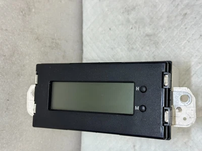 2004 MITSUBISHI ENDEAVOR Display Screen MN141590 OEM - Image 1 of 4