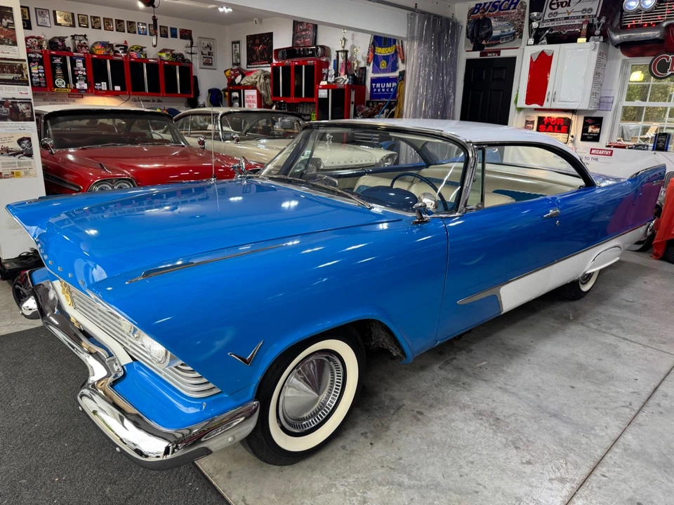 Plymouth Fury 1957  Foto 1 de 4