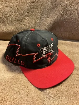Vintage 90s Chicago Bulls Snapback Hat NBA Black Side Shark Lightning Jordan - Image 1 of 4