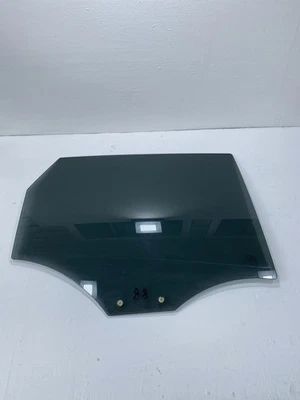 AUDI Q5 2013-2017 PUERTA TRASERA DERECHA VENTANA CRISTAL 43R-006723 OEM Foto 1 de 4