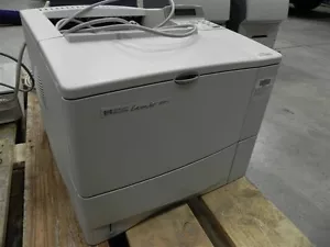 HP LaserJet 4000 - NIET KAPOT TE KRIJGEN!!! L@@K! - Afbeelding 1 van 1