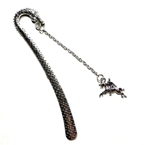 SILVER DRAGON & KNIGHT BOOKMARK metal hook pendant fantasy fairy tale marker M3 - Picture 1 of 5