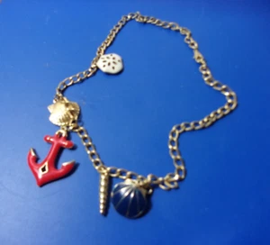 Nautical Shell Anchor Theme Gold Tone 5 Charm Chain Necklace signed Maria - Imagen 1 de 8