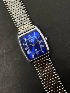 RARE Vintage Seiko Slim Tonneau Tank  Men's Gold Watch - (FREE SHIPPING) - Picture 1 of 9