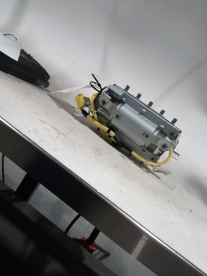 2008 Lexus IS250 Right Instrument Panel Air Bag - Used, White, 222K Miles Foto 1 de 4