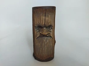 Espíritu forestal de madera tallada a mano. Escultura natural rústica. - Imagen 1 de 24