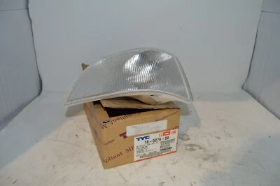 Volvo TYC Corner Light / Turn Signal Assembly RH 9483158 for 98-00 S70 / V70 R58 - Image 1 of 2