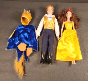 DISNEY STORE BEAUTY AND THE BEAST BELLE & PRINCE DOLL WITH BEAST CHANGEABLE SUIT - Picture 1 of 7
