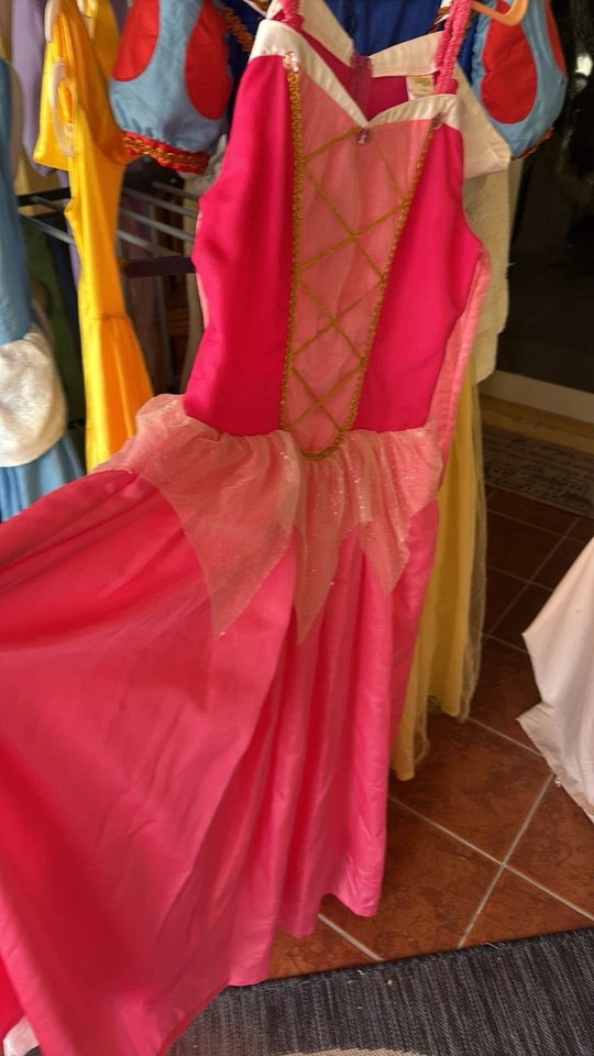 Vestido clássico Aurora Disney tamanho médio - Imagem 1 de 2