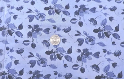 Tela 100% Algodón Wilmington Rosas "Soñando en Azul" - Por Yarda Foto 1 de 2