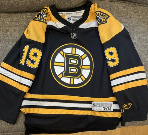 Reebok NHL Boston Bruins Tyler Seguin #19 Jersey Black Size Youth S/M Cover